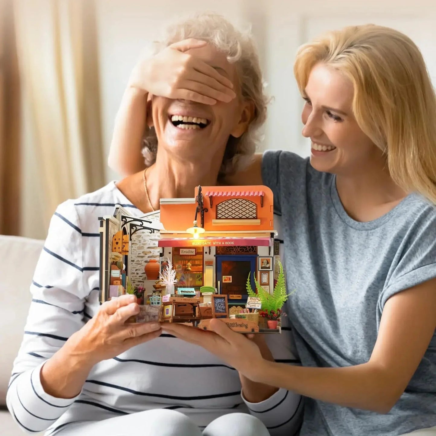 HiNooki - Corner BookstoreDIY Miniature House